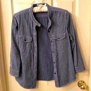 American Eagle Button-Up Shirt - 3/4 Length - Size Medium